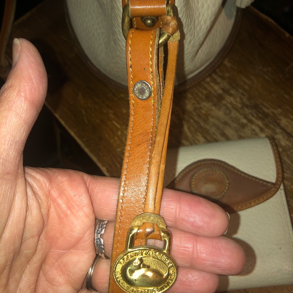 Dooney & Bourke VTG - Picture 4 of 8